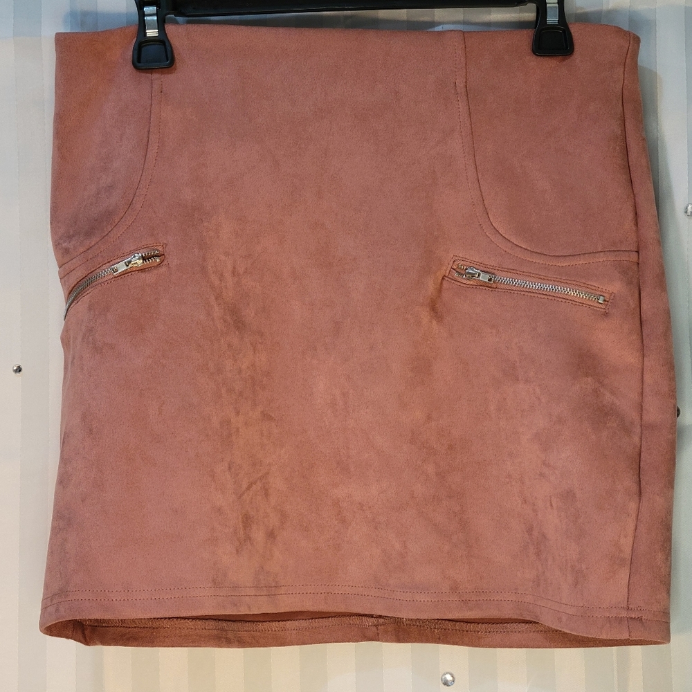 Hyfve hyfve hyfveRose colored suede soft feel above knee mini skirt